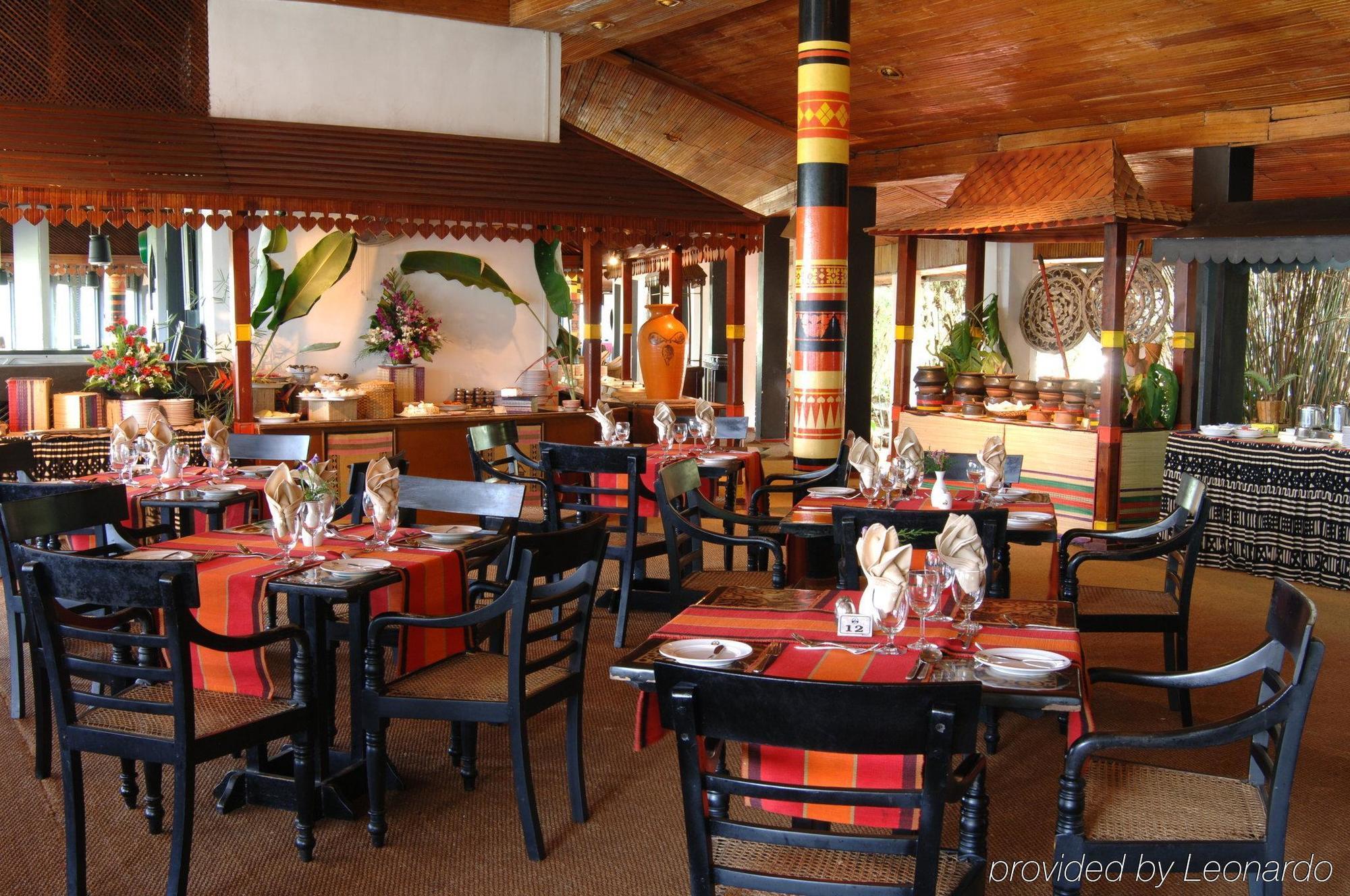 Hotel Hilltop 康提 餐厅 照片