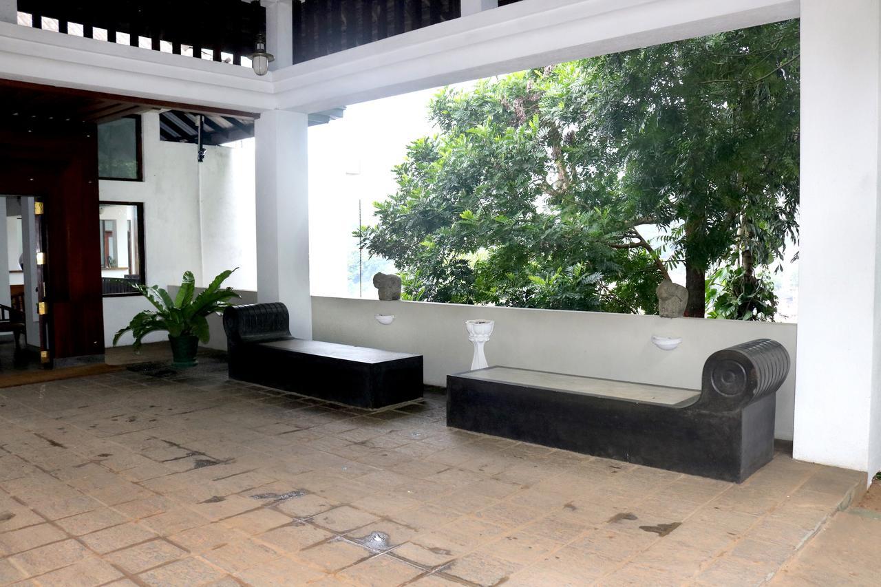 Hotel Hilltop 康提 外观 照片