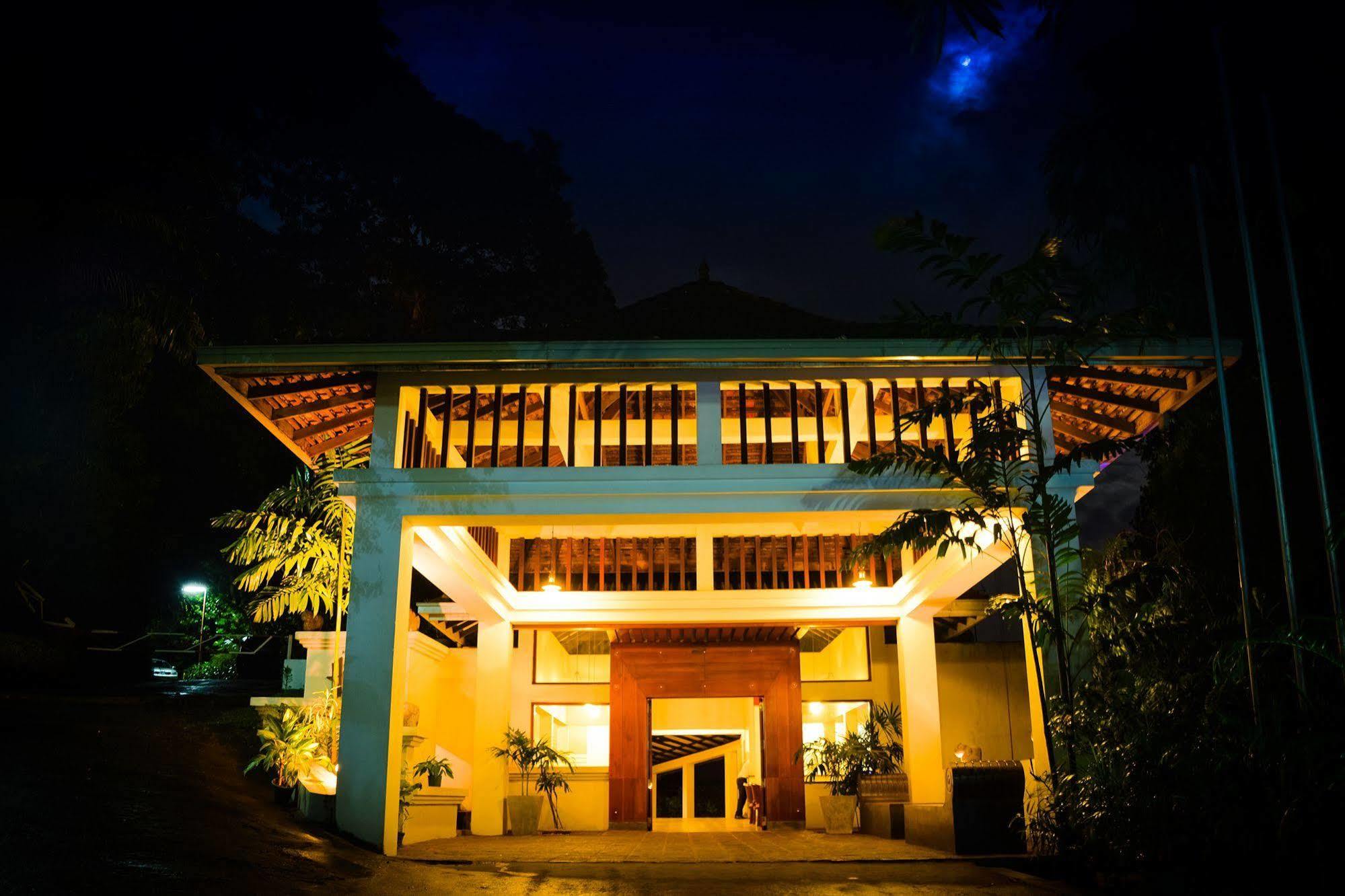 Hotel Hilltop 康提 外观 照片