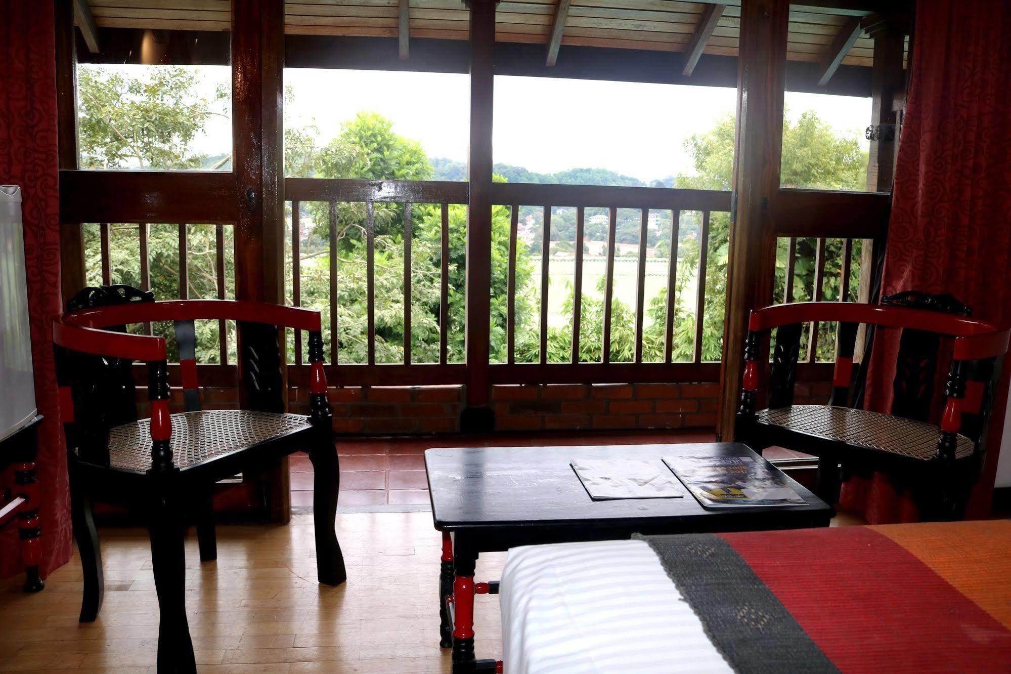 Hotel Hilltop 康提 外观 照片